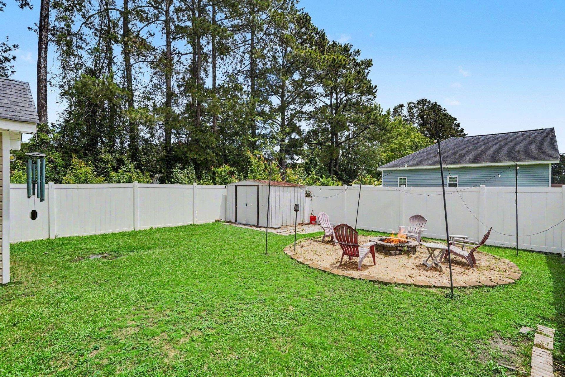 201 Holden Dr.  Photo 24