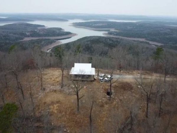 418 Eagle Ridge Lane , Yellville, AR 72687