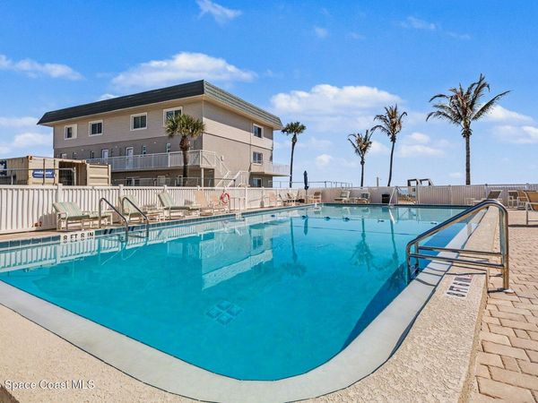 2925 N Jimmy Buffett Memorial Highway , Unit 101, Indialantic, FL 32903