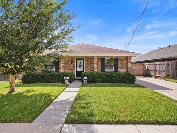 2512 JUDY Drive, Meraux, LA 70075