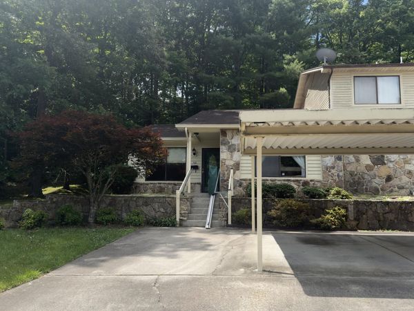 106 Hazleton Lane, Oak Ridge, TN 37830