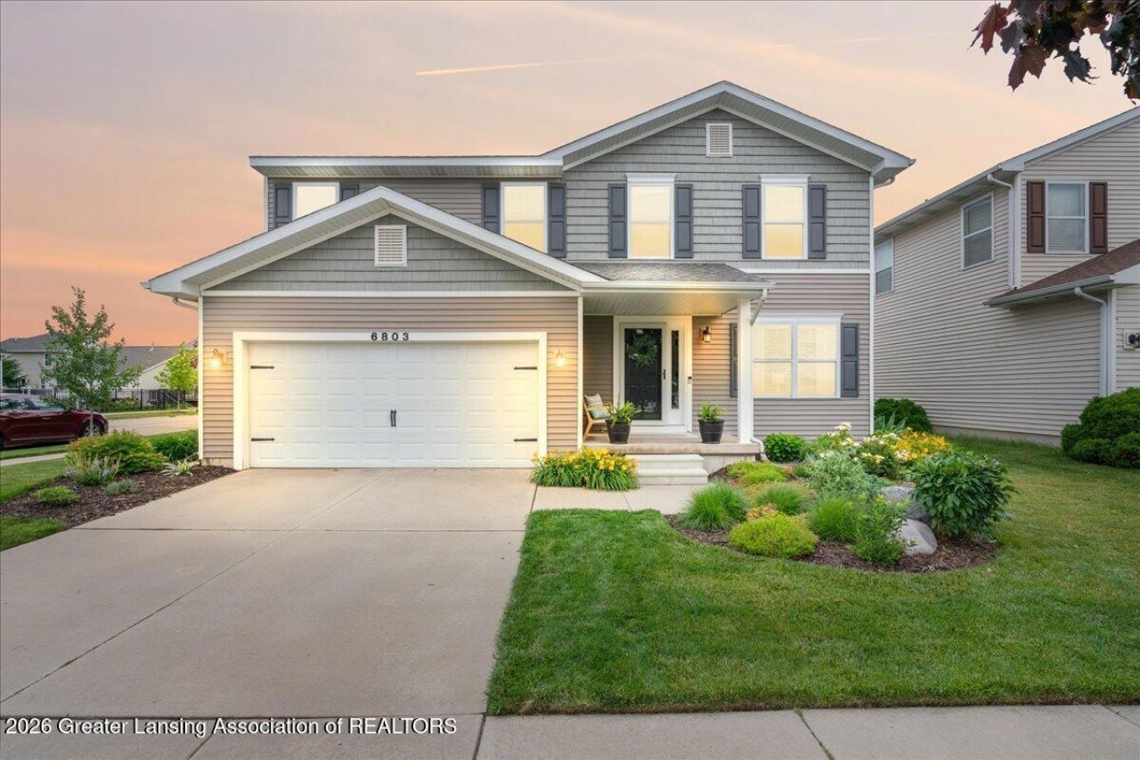 6803 Mulberry Lane, Grand Ledge, MI 48837 Main Photo