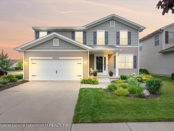 6803 Mulberry Lane, Grand Ledge, MI 48837