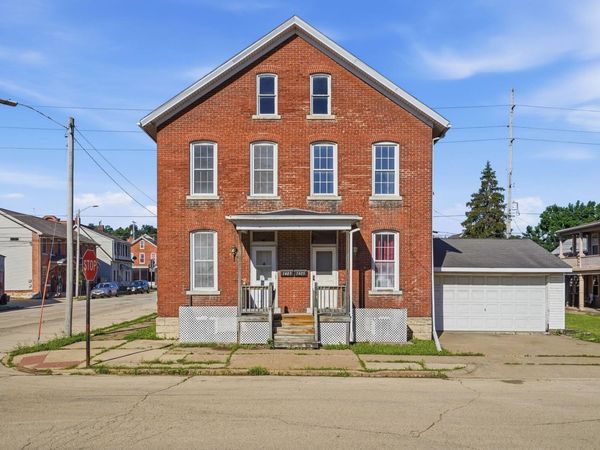 1403-1405 Washington Street, Dubuque, IA 52001