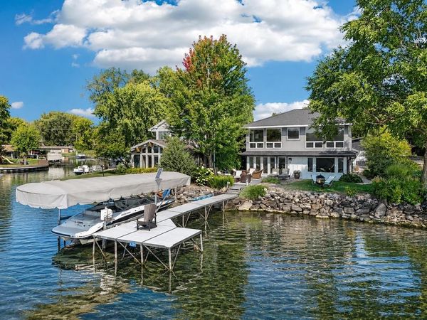 2800 Tomahawk Court, Middleton, WI 53562