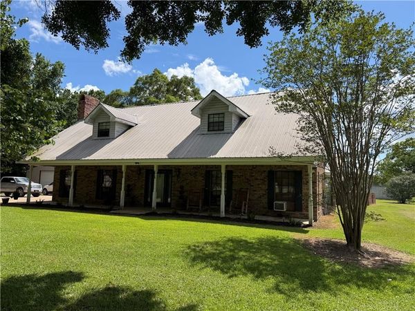 6676 HWY 107 Highway, Marksville, LA 71351