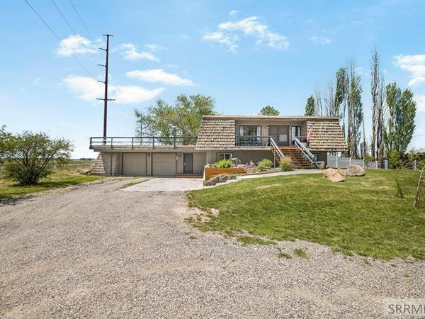 8955 N 15th E, IDAHO FALLS, ID 83401