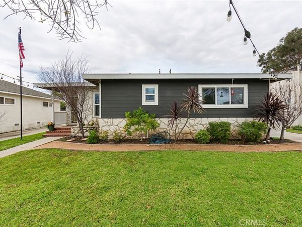 2335 Carfax Avenue , Long Beach, CA 90815
