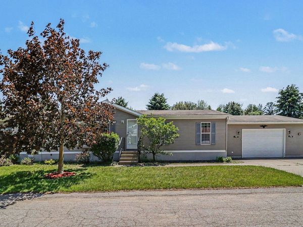 3757 W Woodview Drive, Ludington, MI 49431