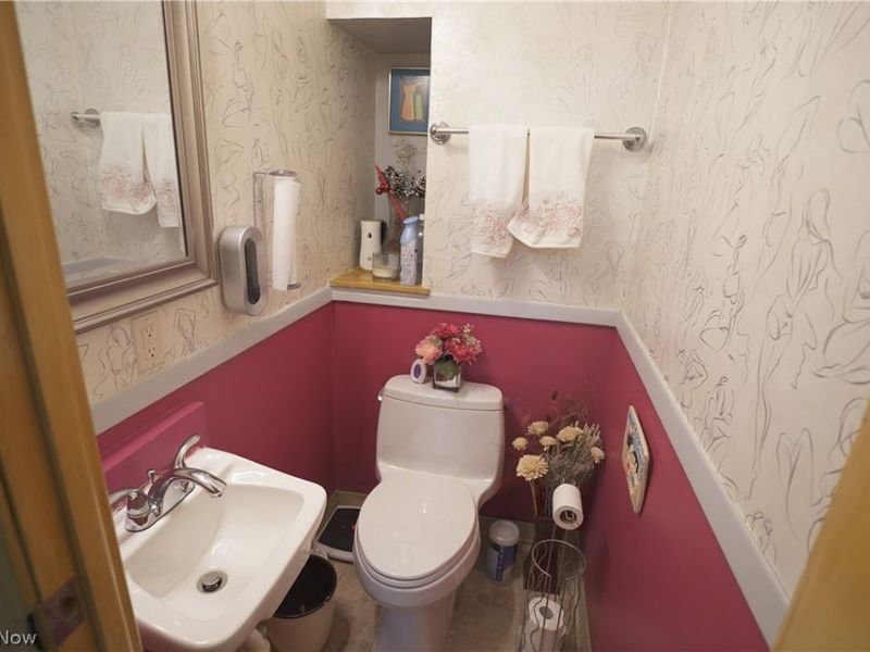 731 Edgewood Road , Richmond Heights, OH 44143 Photo 15