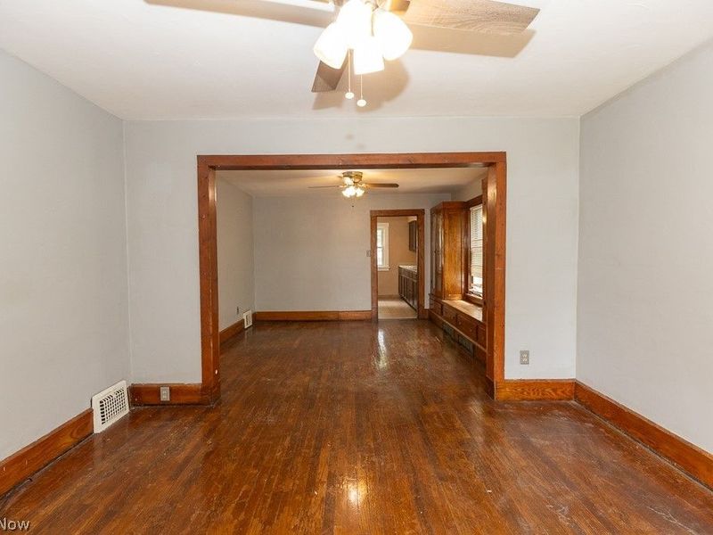 2700 Montclair Avenue , Cleveland, OH 44109 Photo 16