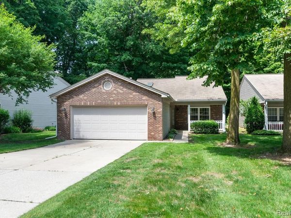39340 Armstrong Lane , Westland, MI 48185