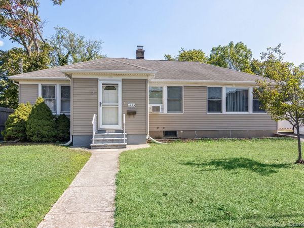 1333 Richland Boulevard , Bay Shore, NY 11706