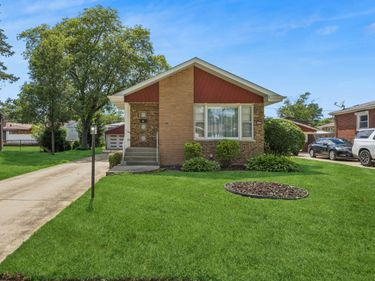 734 Campbell Avenue , Chicago Heights, IL 60411