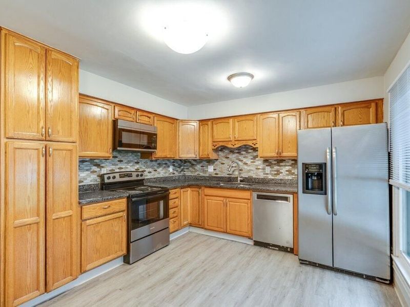 3434 Bufford Court , Columbus, OH 43231 Photo 3
