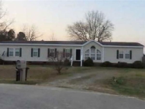 2 Cold Camp Drive , Parkton, NC 28371