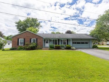 5350 Vineyard Drive, Clay, NY 13041