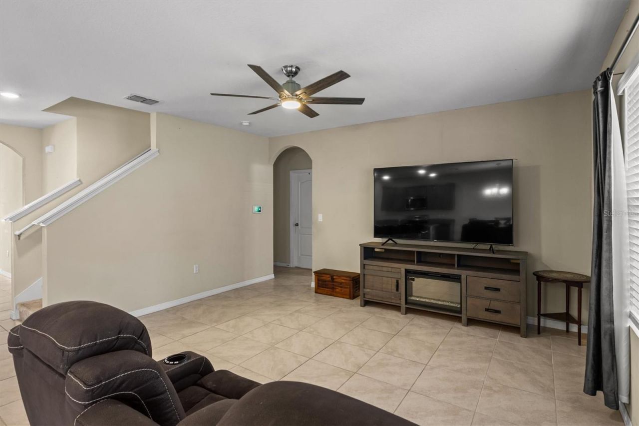 323 Harbour Way , Mulberry, FL 33860 Photo
