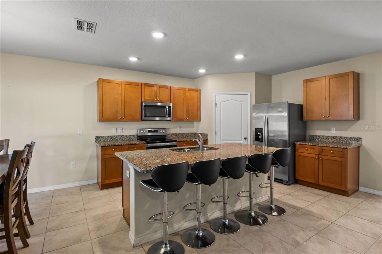 323 Harbour Way , Mulberry, FL 33860 Photo