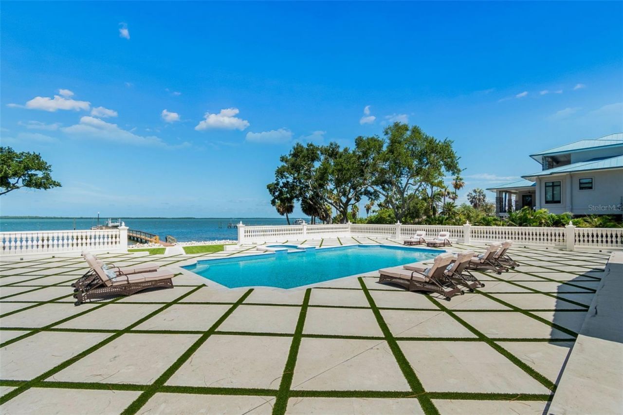 1516 Bayshore Boulevard, Dunedin, FL 34698 Photo