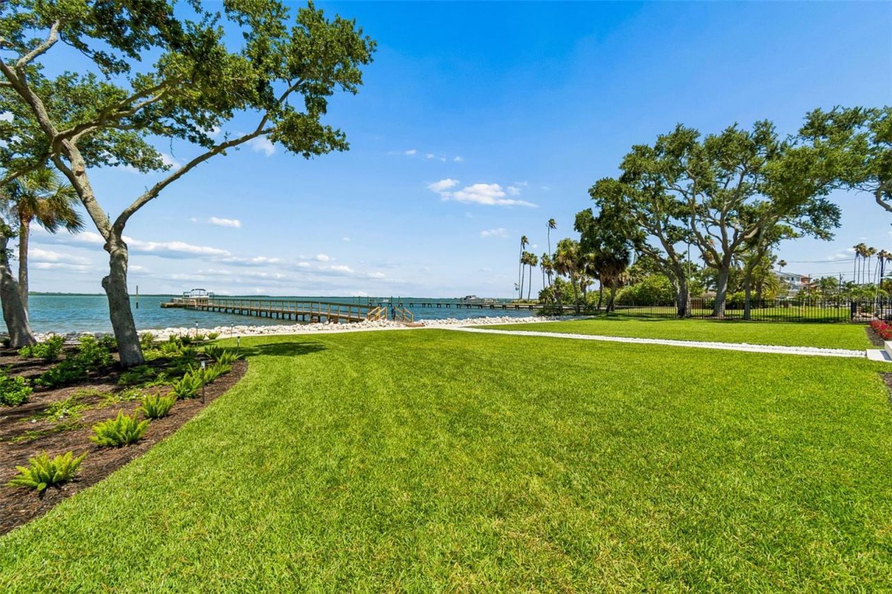 1516 Bayshore Boulevard, Dunedin, FL 34698 Photo