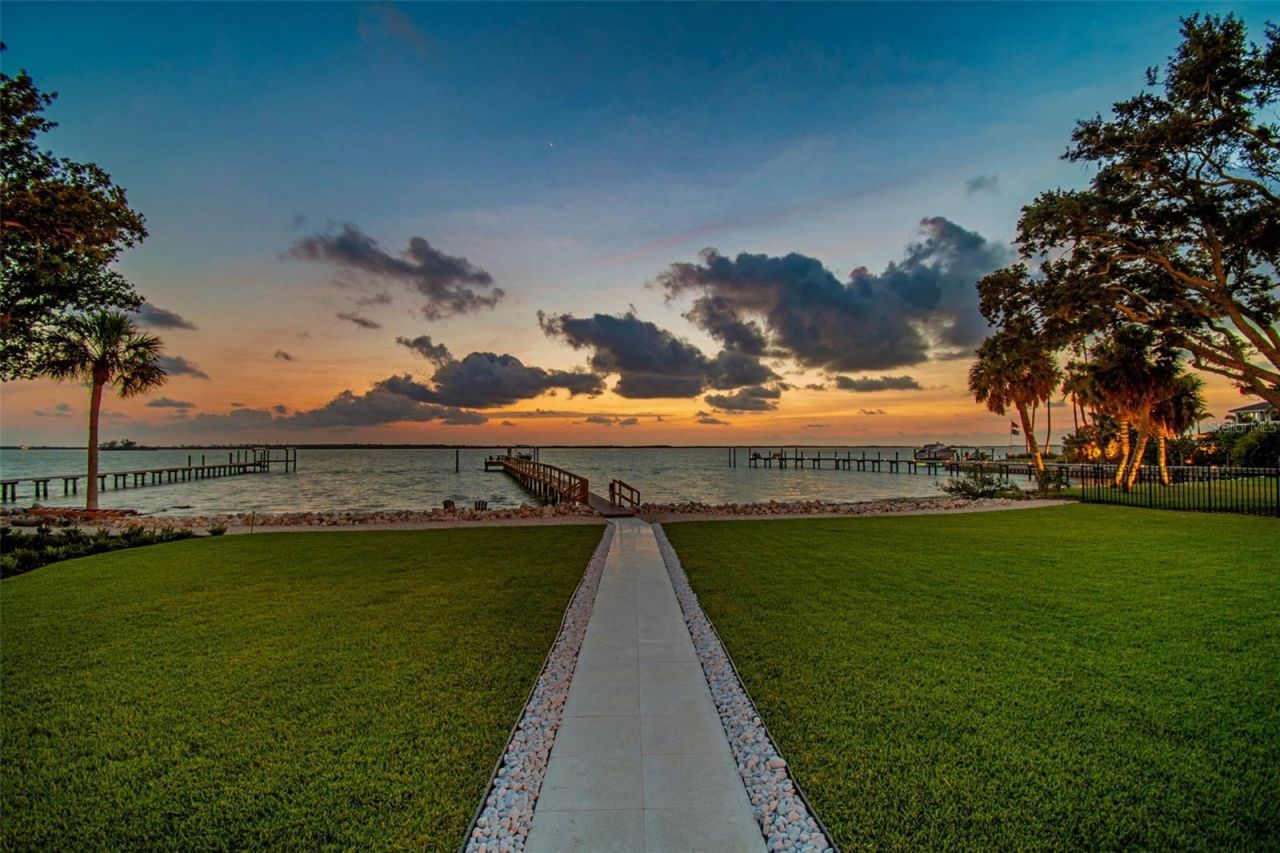 1516 Bayshore Boulevard, Dunedin, FL 34698 Photo