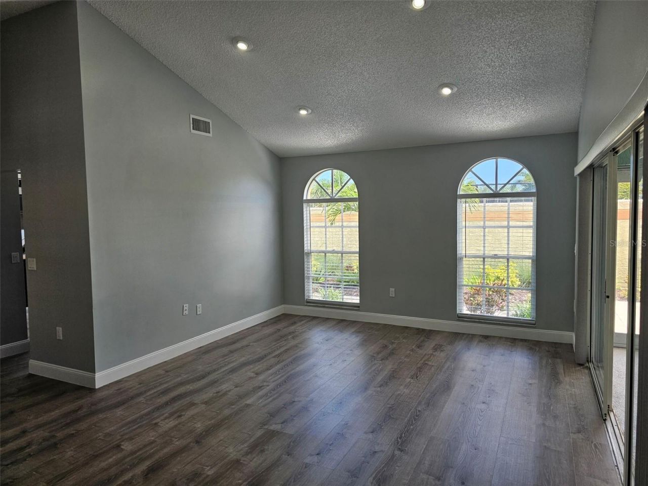 3625 57th Avenue Drive W, Bradenton, FL 34210 Photo