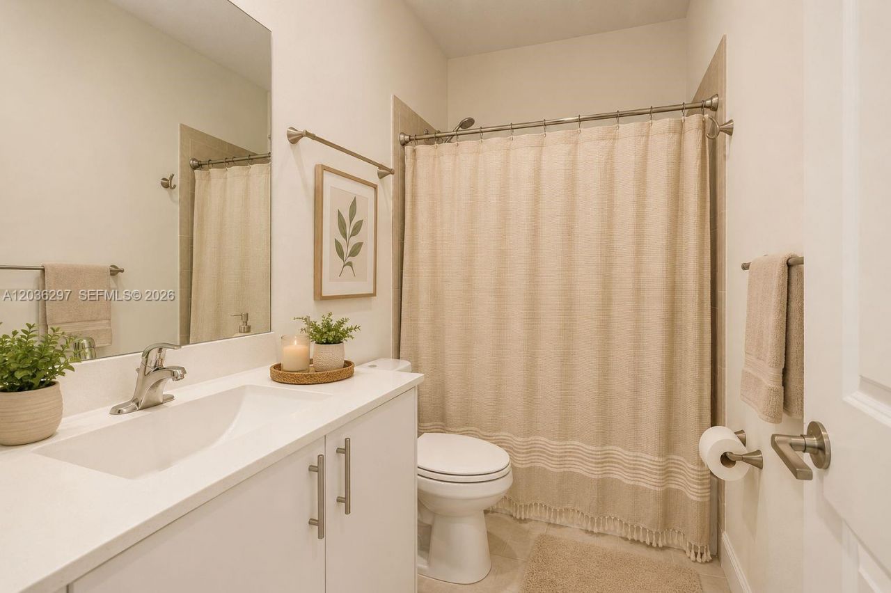 592 NW 203rd Ter, Miami Gardens, FL 33169 Photo