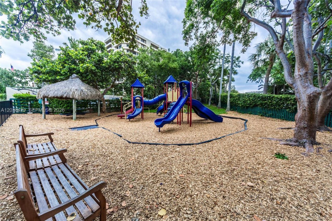101 Crandon Blvd , Unit 170, Key Biscayne, FL 33149 Photo
