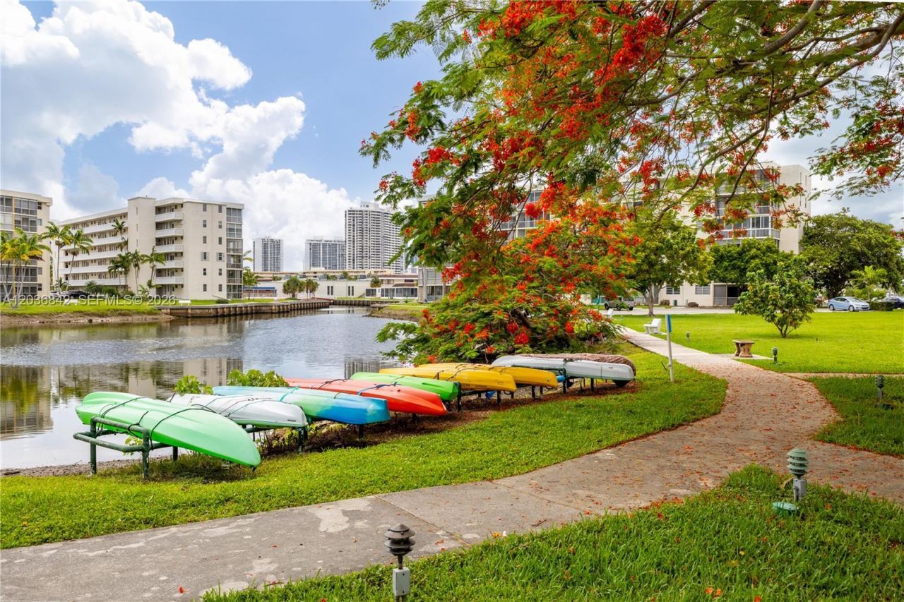 2903 Point East Dr, Unit K301, Aventura, FL 33160 Photo