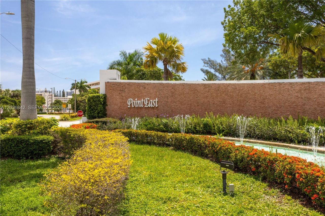 2903 Point East Dr, Unit K301, Aventura, FL 33160 Photo