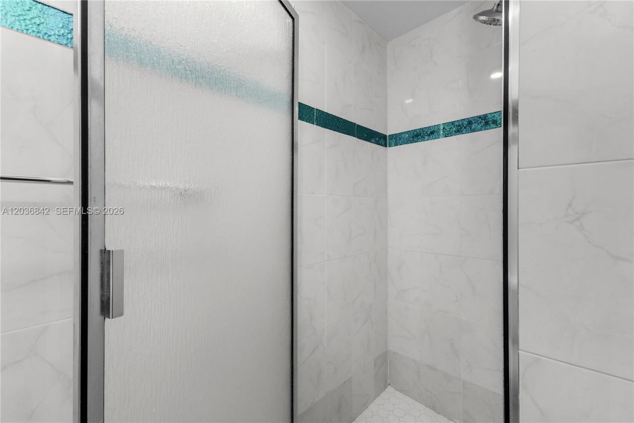 2903 Point East Dr, Unit K301, Aventura, FL 33160 Photo