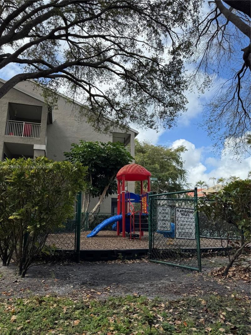 1825 Palm Cove Blvd , Unit 7-204, Delray Beach, FL 33445 Photo