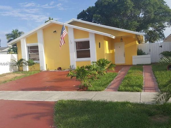 11878 SW 208th Ter , Miami, FL 33177