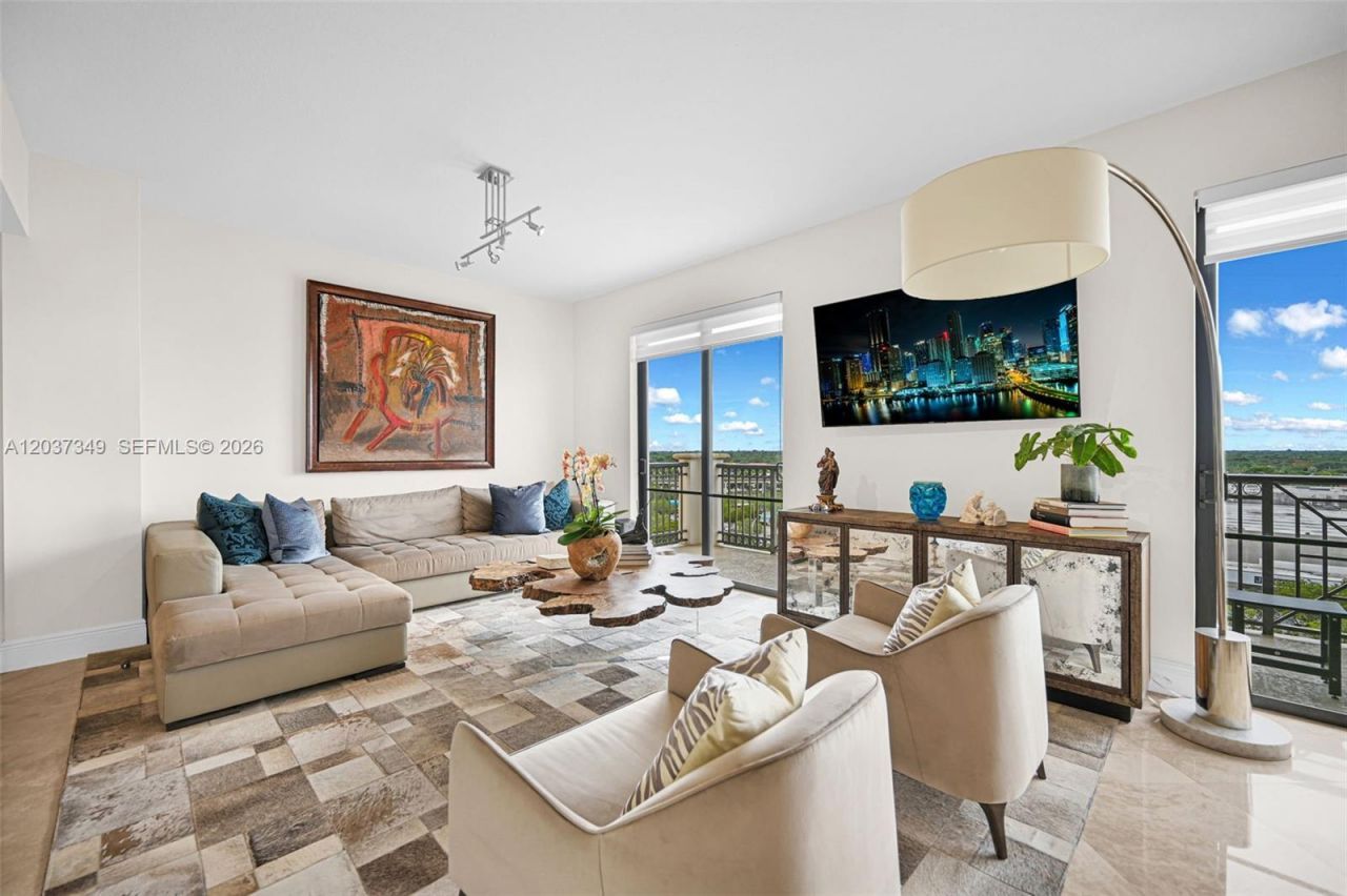 8390 SW 72nd Ave , Unit 905, Miami, FL 33143 Photo