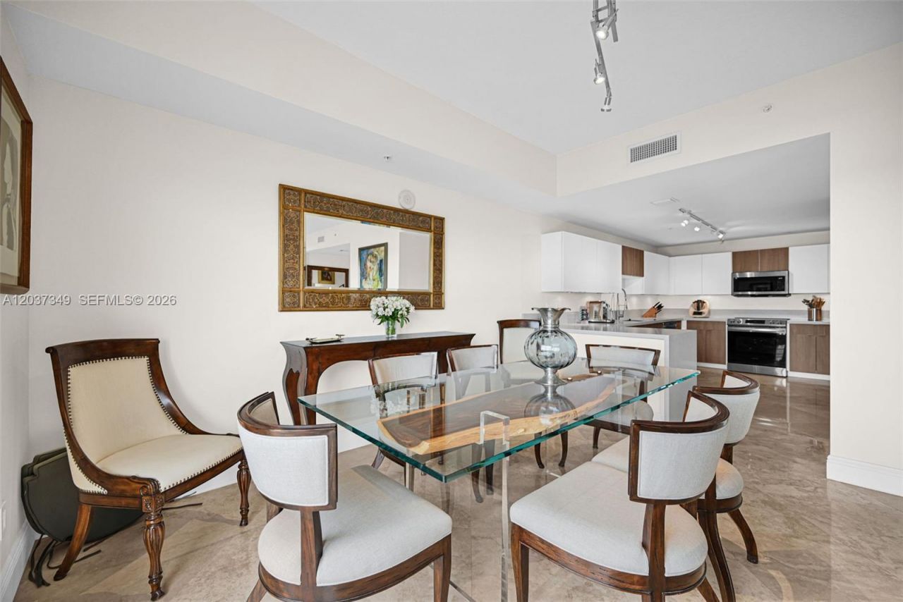 8390 SW 72nd Ave , Unit 905, Miami, FL 33143 Photo