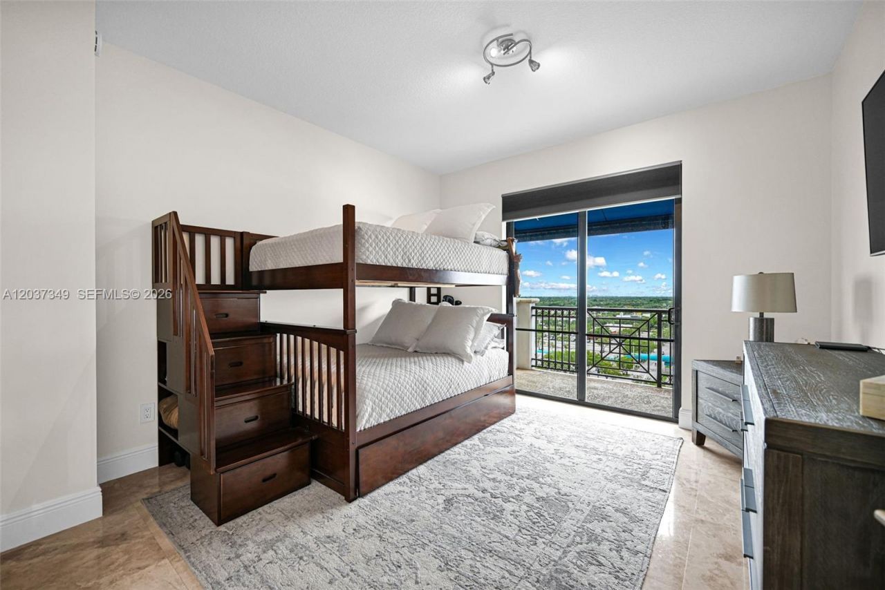 8390 SW 72nd Ave , Unit 905, Miami, FL 33143 Photo