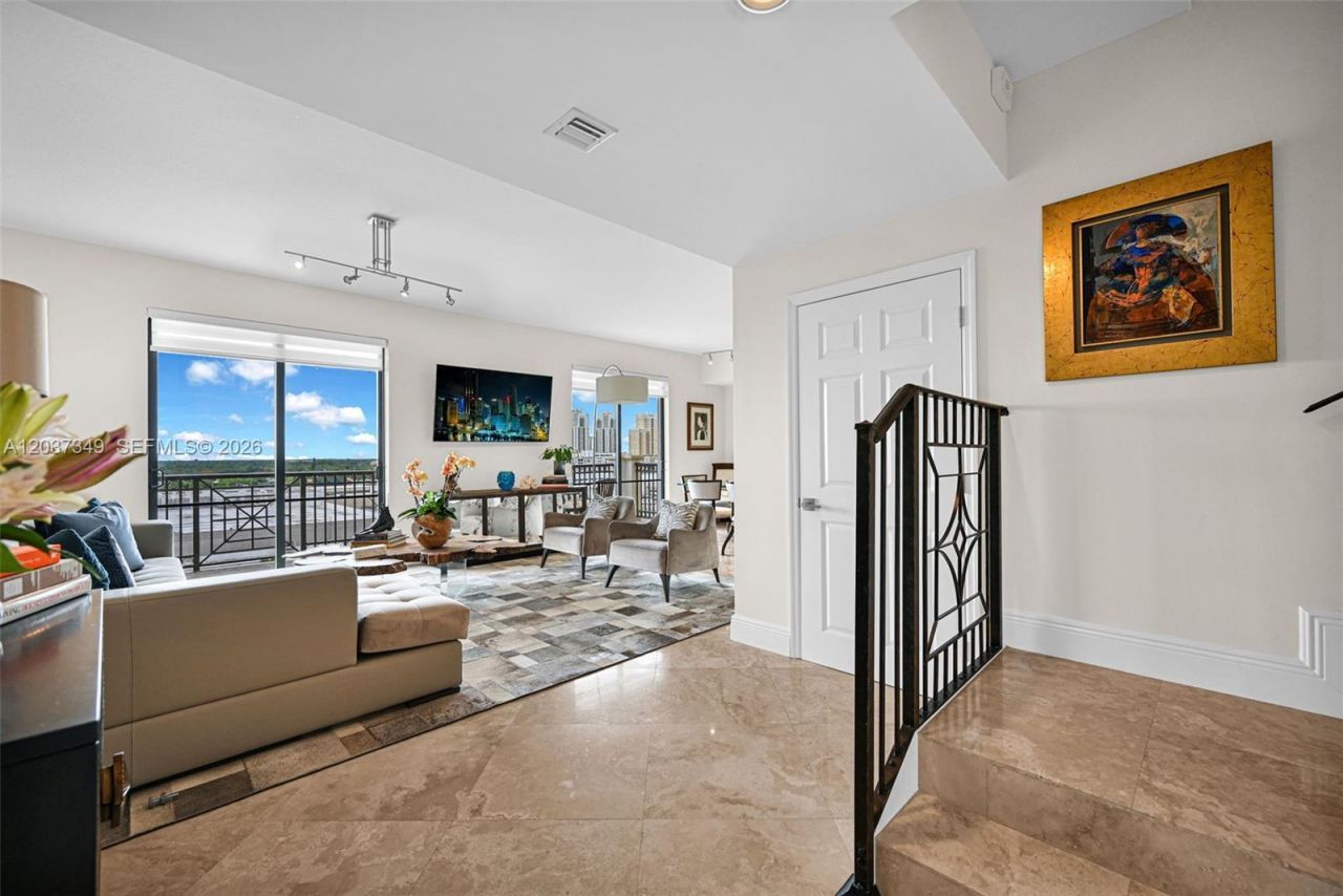 8390 SW 72nd Ave , Unit 905, Miami, FL 33143 Photo