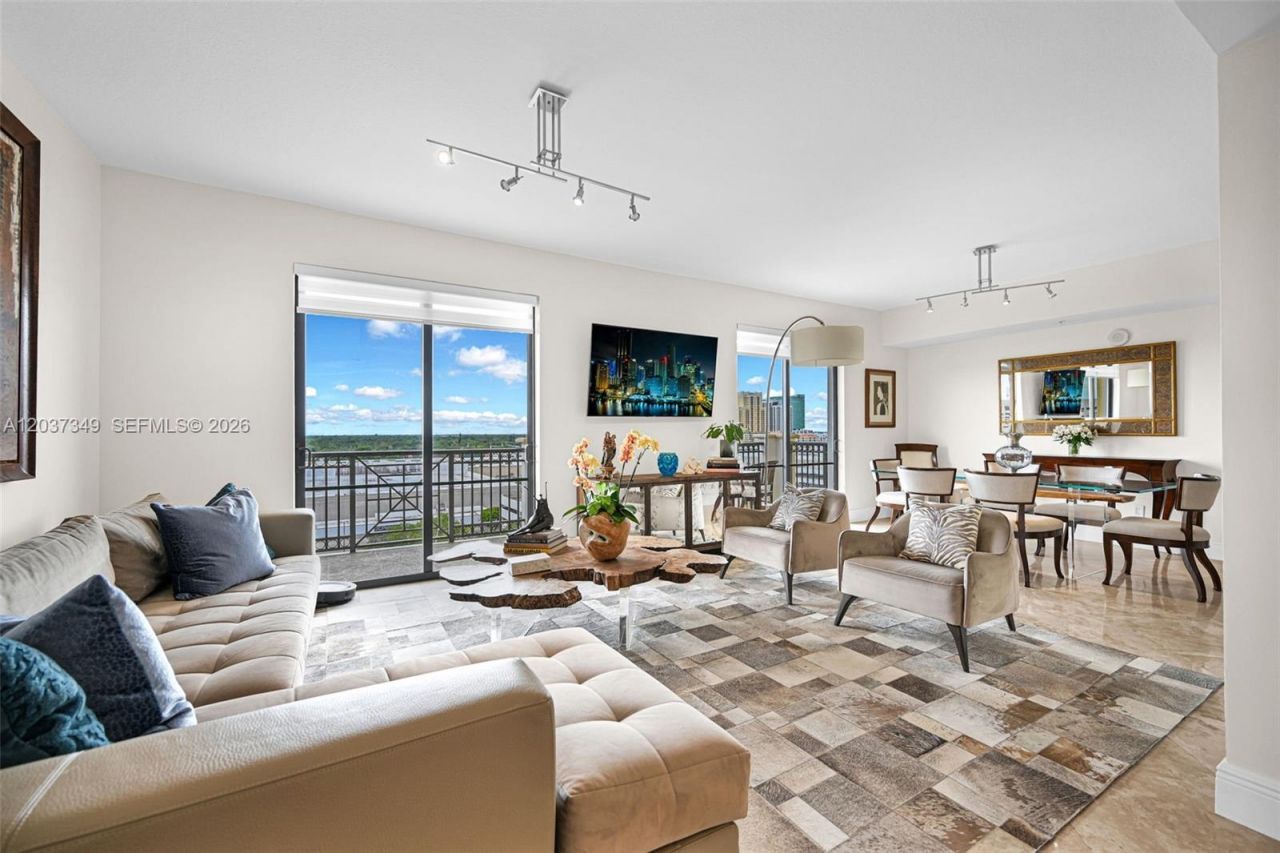 8390 SW 72nd Ave , Unit 905, Miami, FL 33143 Photo
