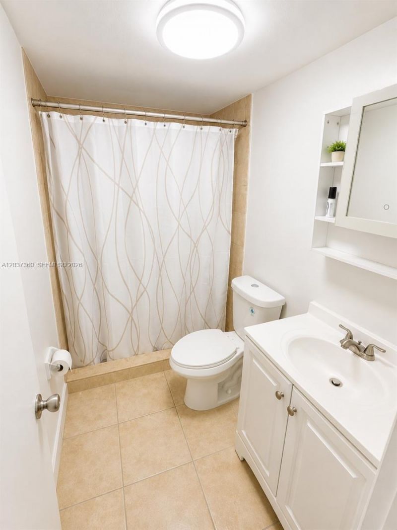 8650 SW 109th Ave, Unit 3-103, Miami, FL 33173 Photo