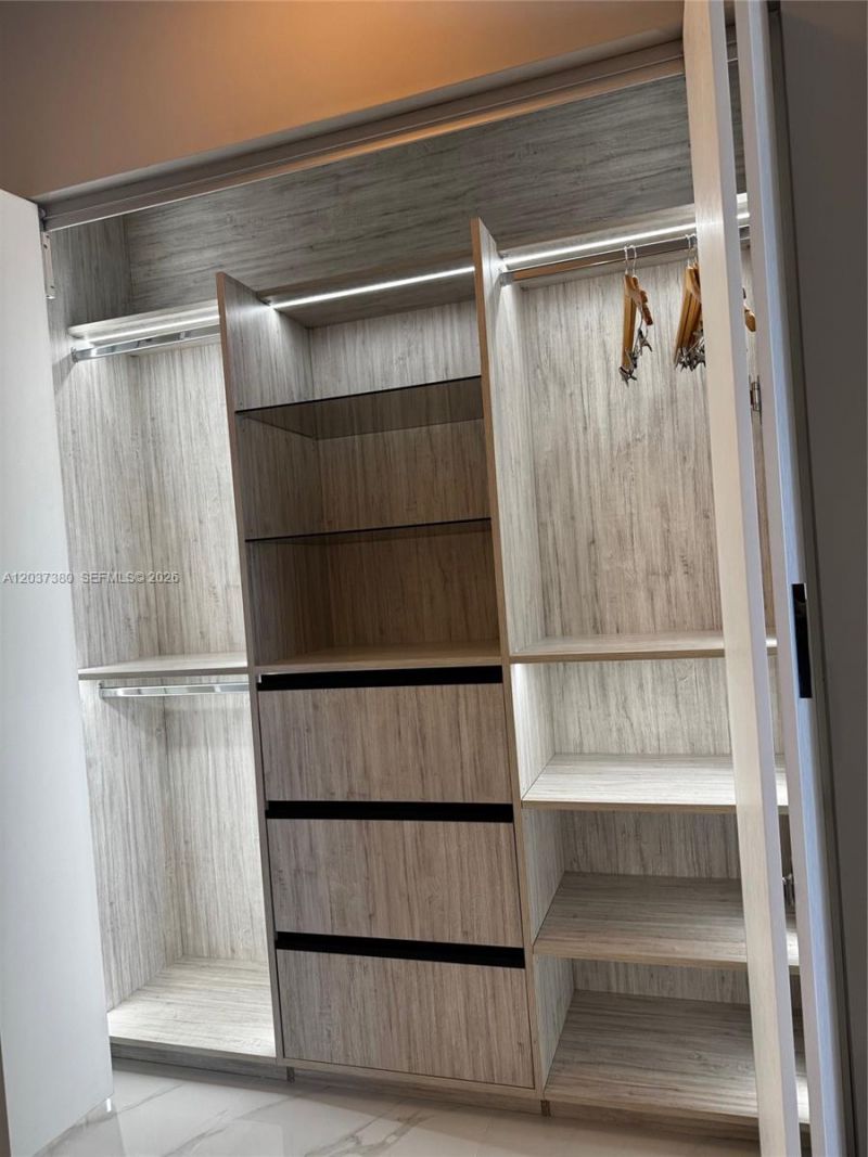 700 NE 23, Unit 2206, Miami, FL 33137 Photo