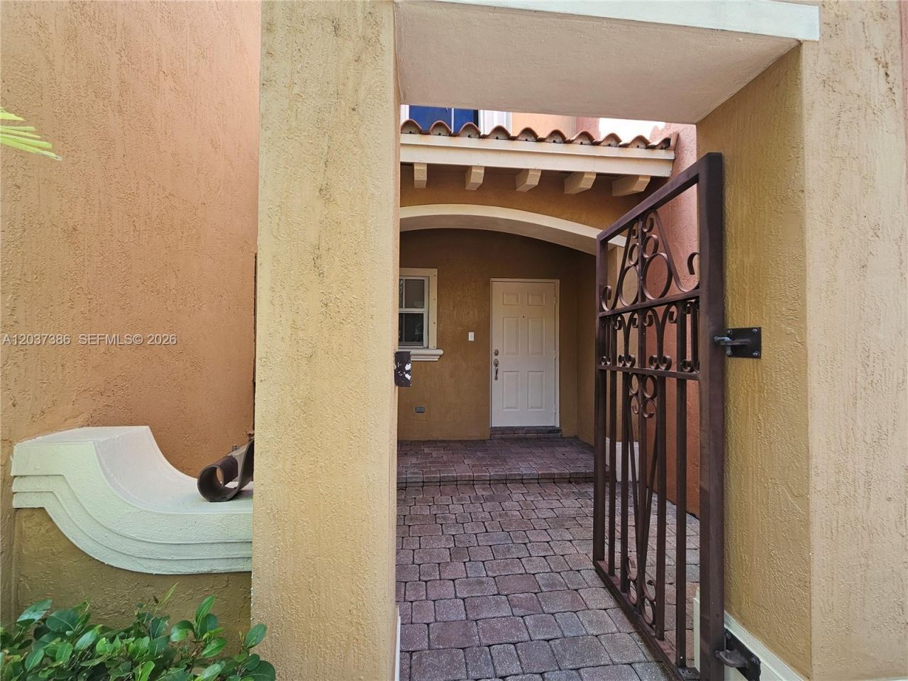 15270 SW 30th Ter, Miami, FL 33185 Photo