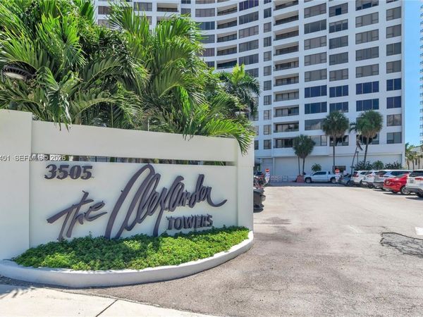 3505 S Ocean Dr , Unit 208, Hollywood, FL 33019