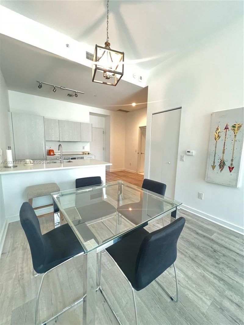 501 NE 31st St , Unit 202, Miami, FL 33137 Photo
