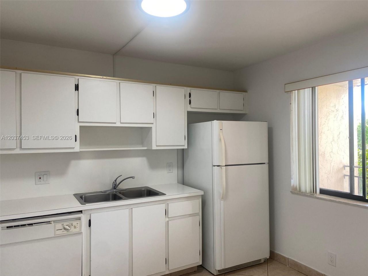 369 Lakeview Dr , Unit 204, Weston, FL 33326 Photo