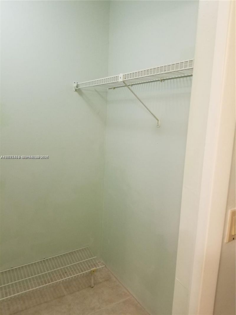 369 Lakeview Dr , Unit 204, Weston, FL 33326 Photo