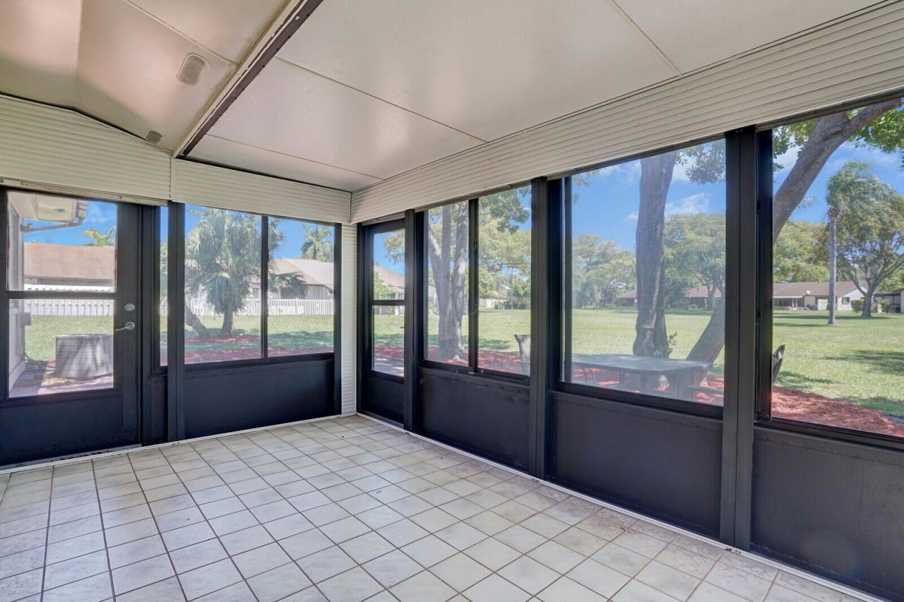 30 Kensington Lane, Boynton Beach, FL 33426 Photo
