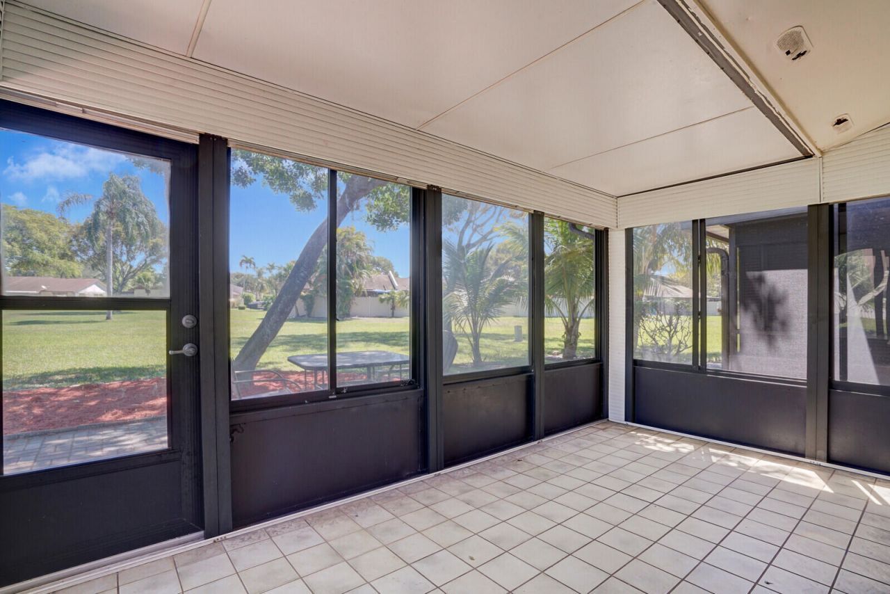 30 Kensington Lane, Boynton Beach, FL 33426 Photo