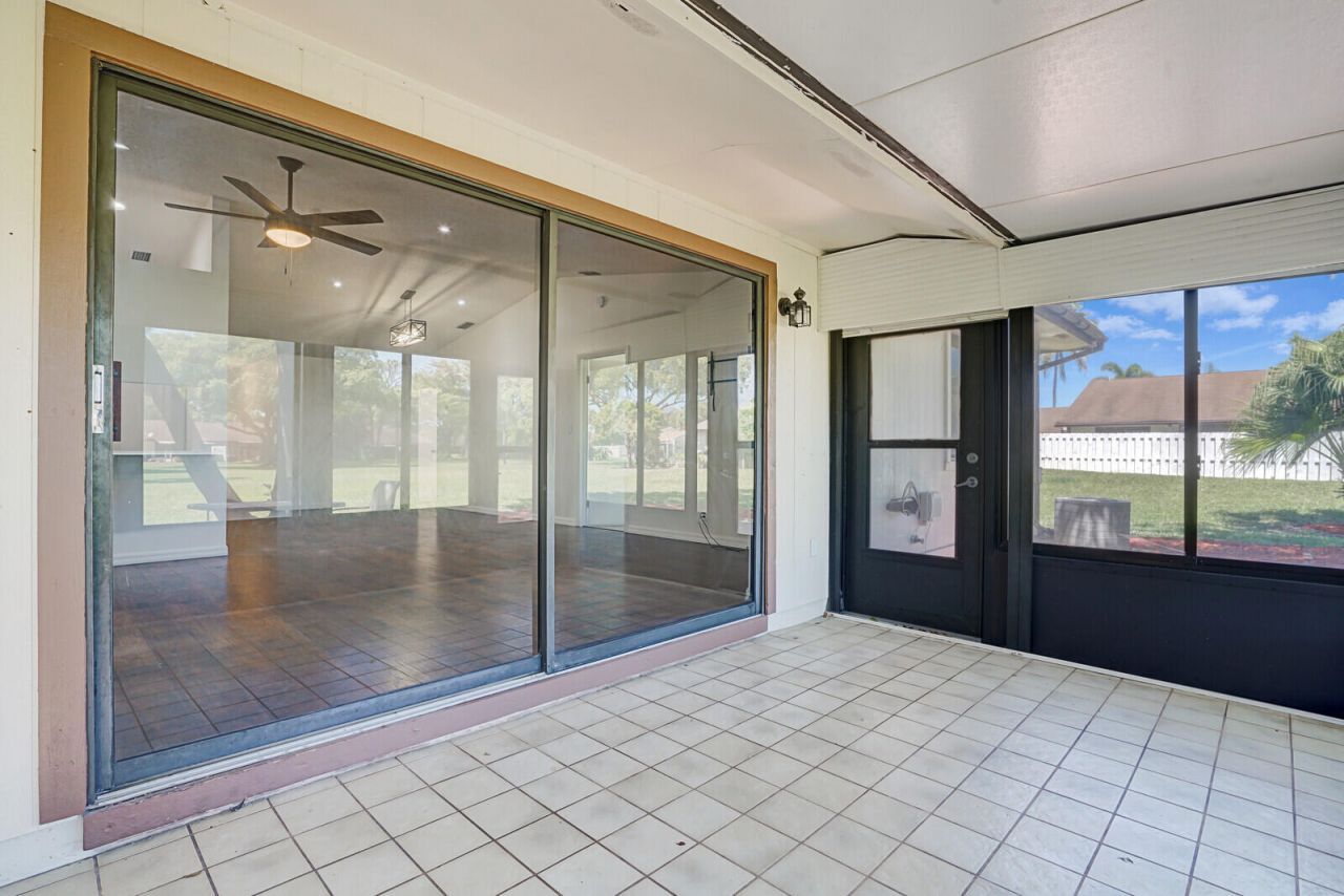 30 Kensington Lane, Boynton Beach, FL 33426 Photo