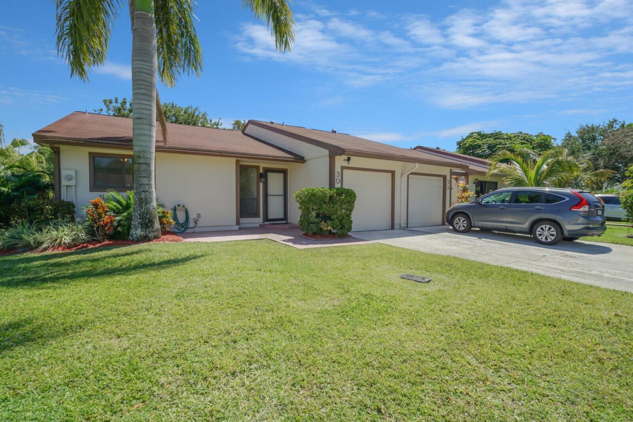 30 Kensington Lane, Boynton Beach, FL 33426 Photo